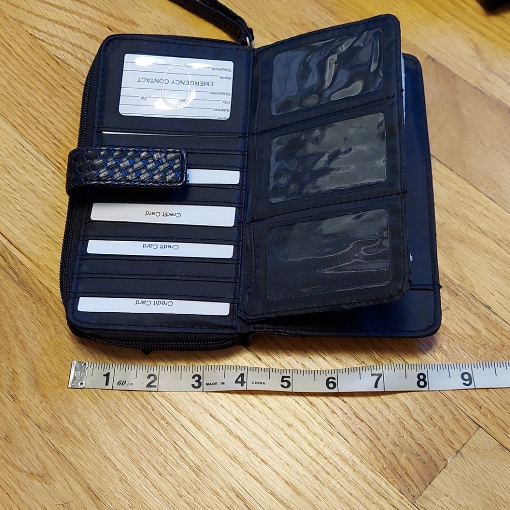Black wallet - Picture 10 of 11